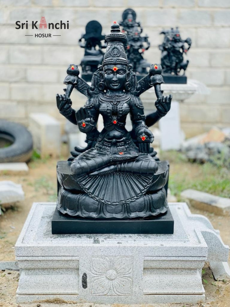 Sri Mahalakshmi Hindu God